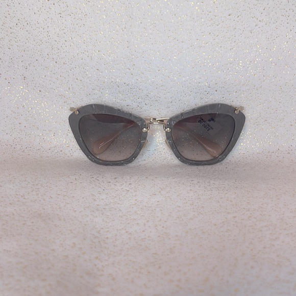 New Miu Miu Grey MU 10NS USY4K0 Cat Eye Textured Frame Gradient Lens Sunglasses - Picture 6 of 16